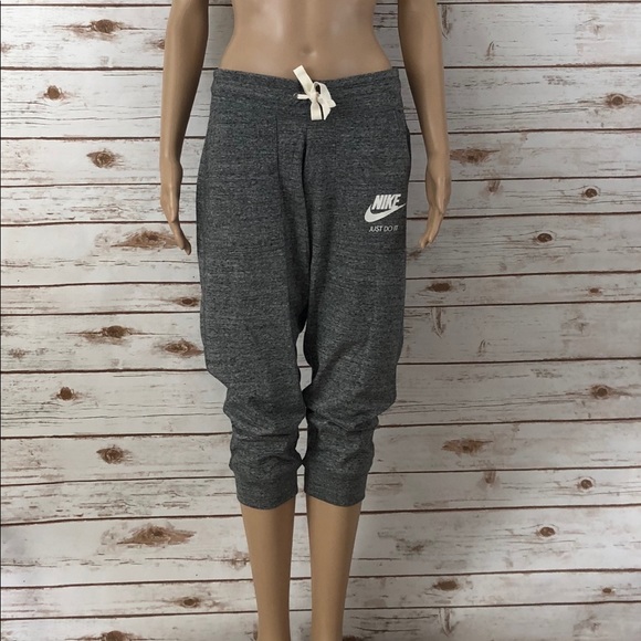 women's nike sportswear vintage midrise capris